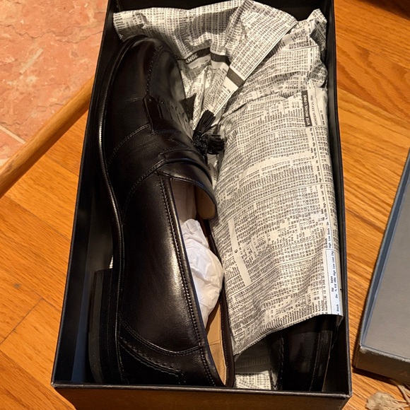 Johnston & Murphy Other - Classic Black Leather Men's Loafers Black 10.5 Wide New in Box